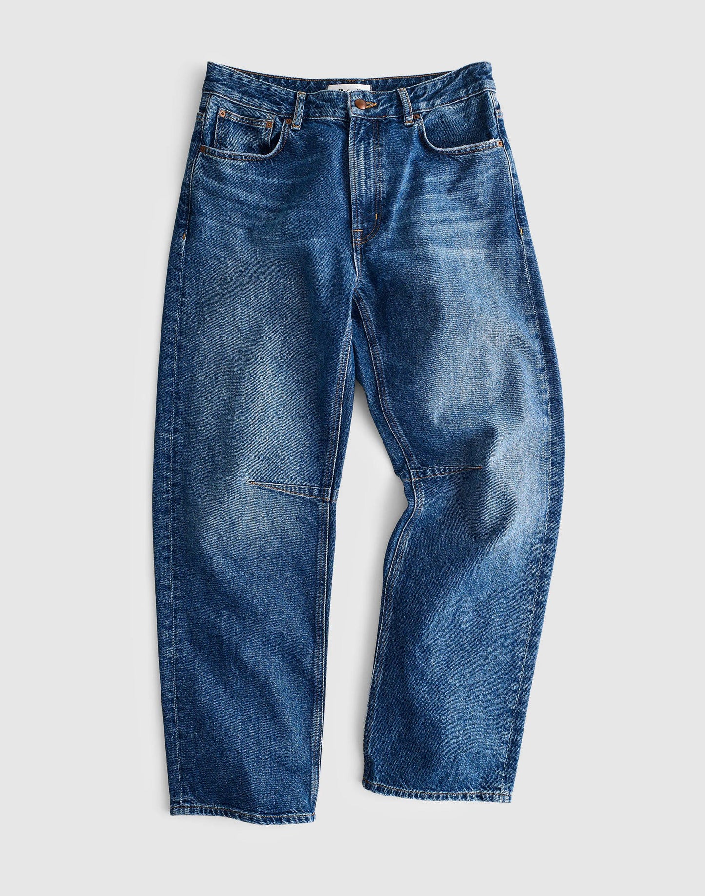 Madewell Circular Darted Barrel-Leg Jean Heirloom Wash