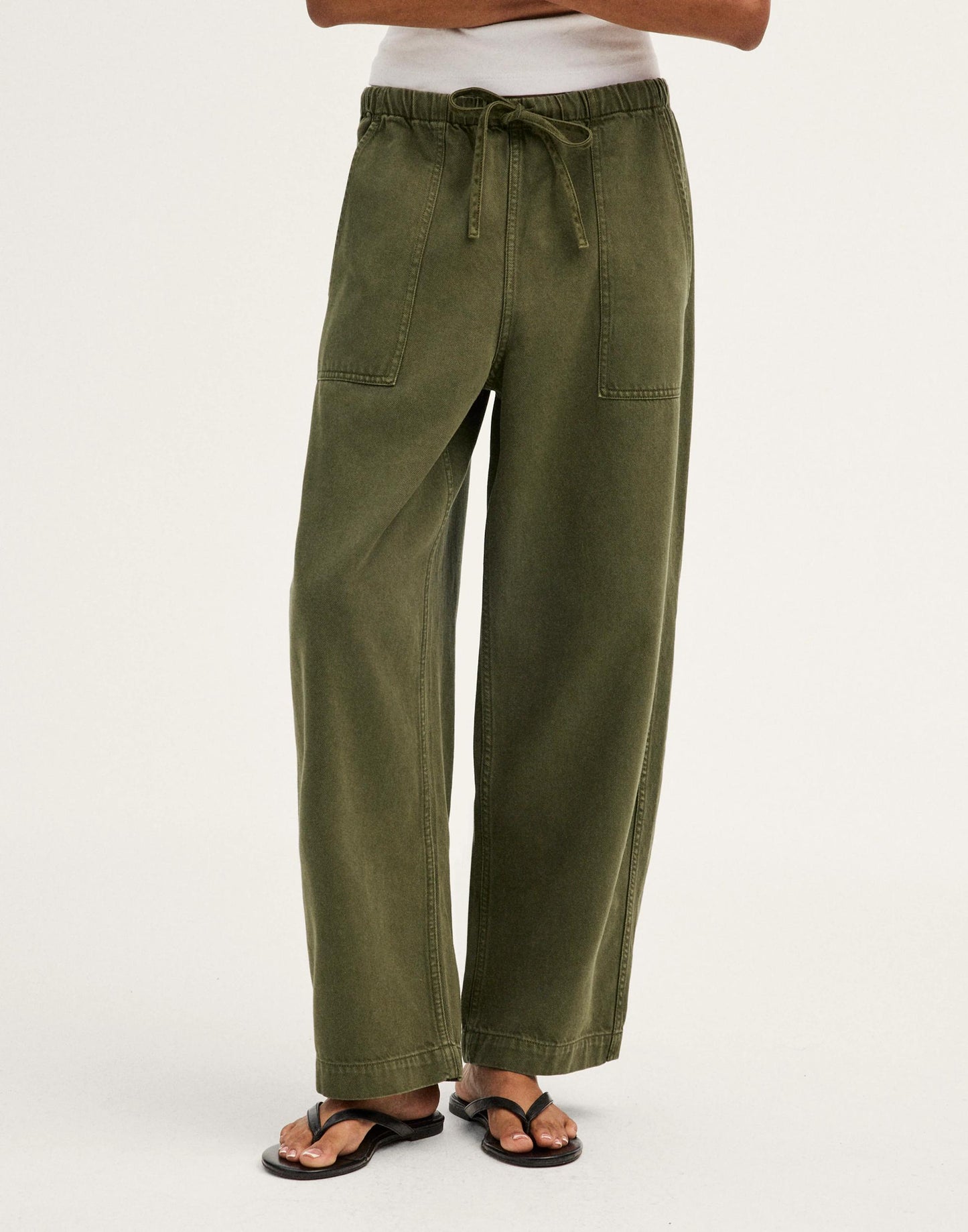 Madewell Pull-On Barrel-Leg Utility Pants in Airy Denim Faded Ivy