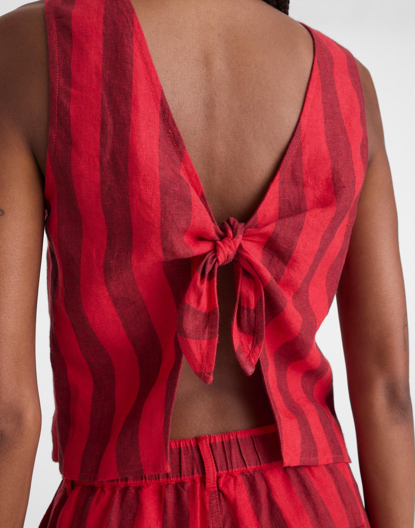 Madewell Tie-Back Shell Top in 100% Linen Enamel Red