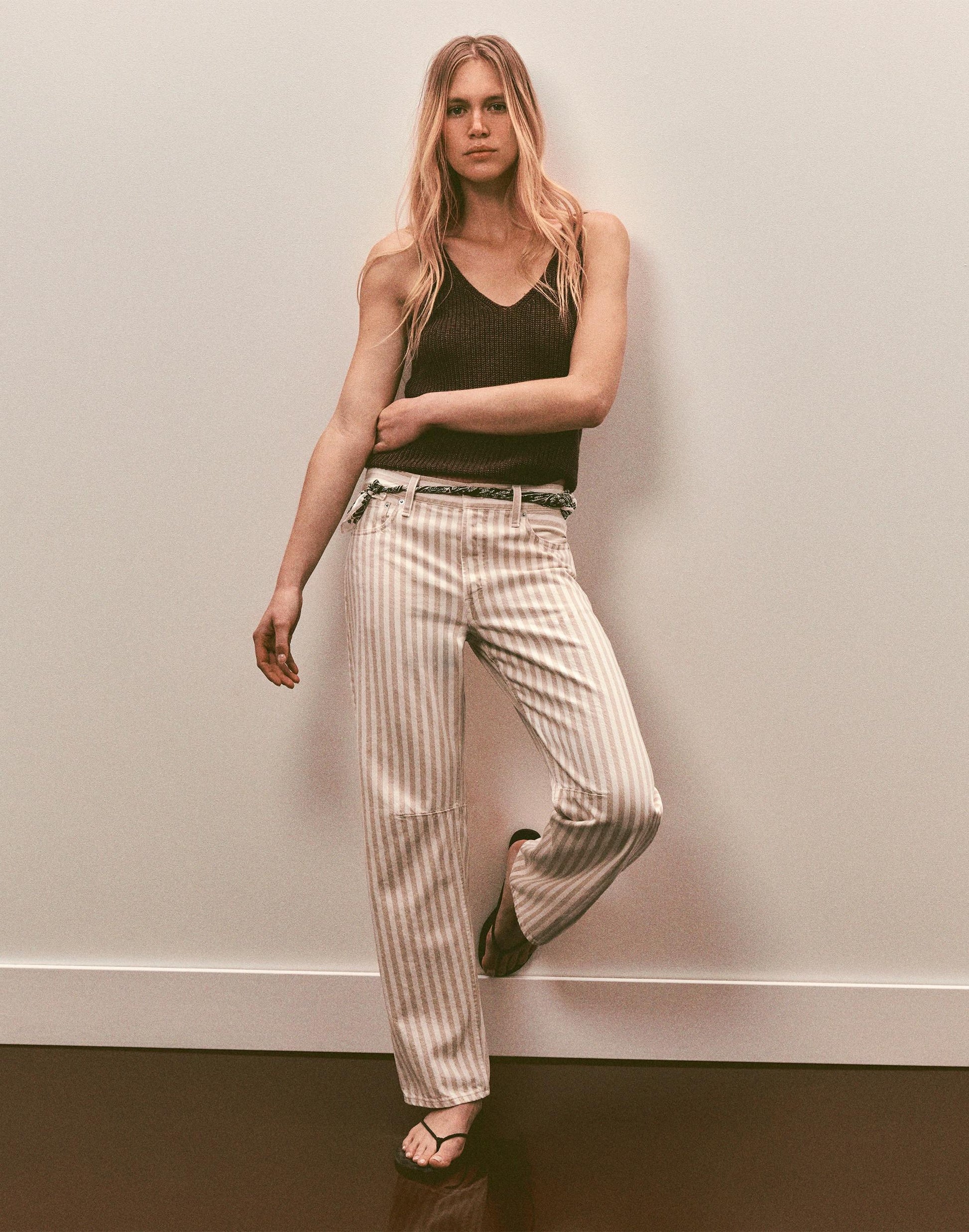 Madewell The Darted Barrel-Leg Jean in Airy Denim Khaki Sand Stripe