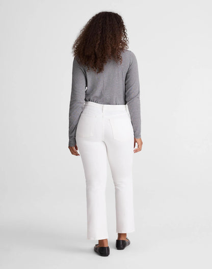 Madewell The Curvy Flare Crop Jean in Super Stretch Denim Tile White