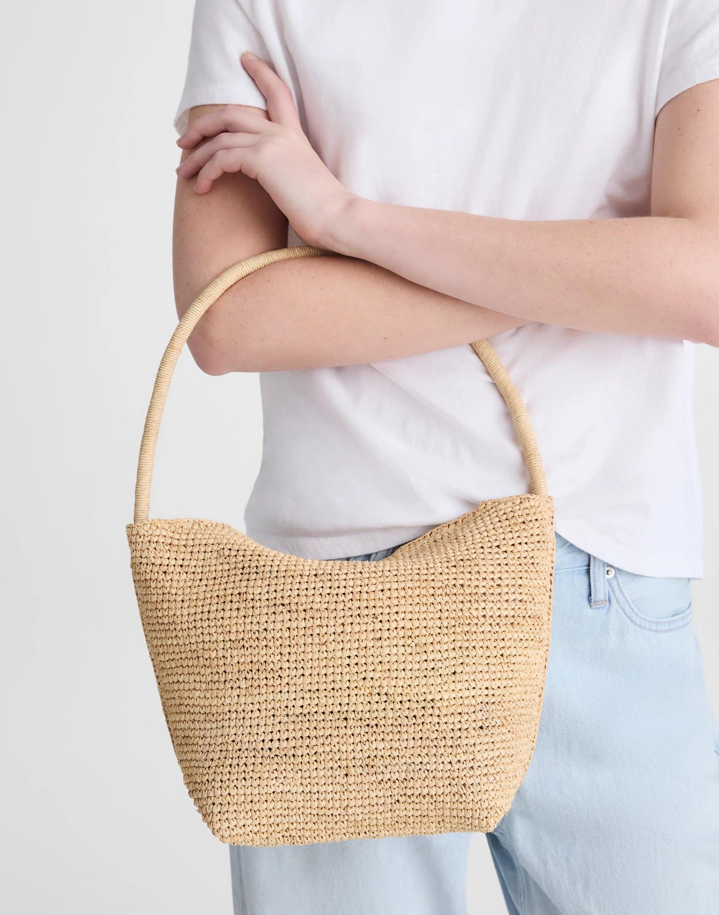 Madewell The Signature Woven Shoulder Bag in Raffia Retro Blue Stripe Multi