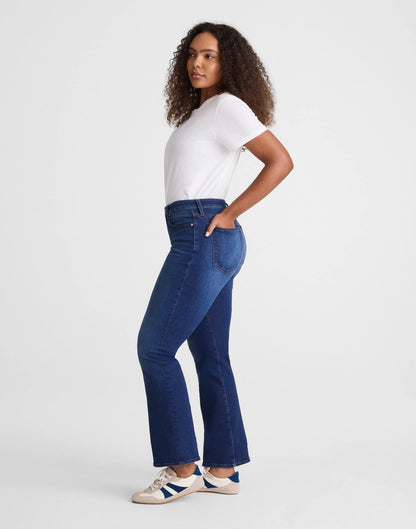 Madewell The Curvy Flare Crop Jean in Super Stretch Denim Osgoode Wash