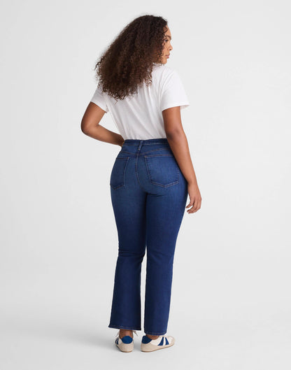 Madewell The Curvy Flare Crop Jean in Super Stretch Denim Osgoode Wash
