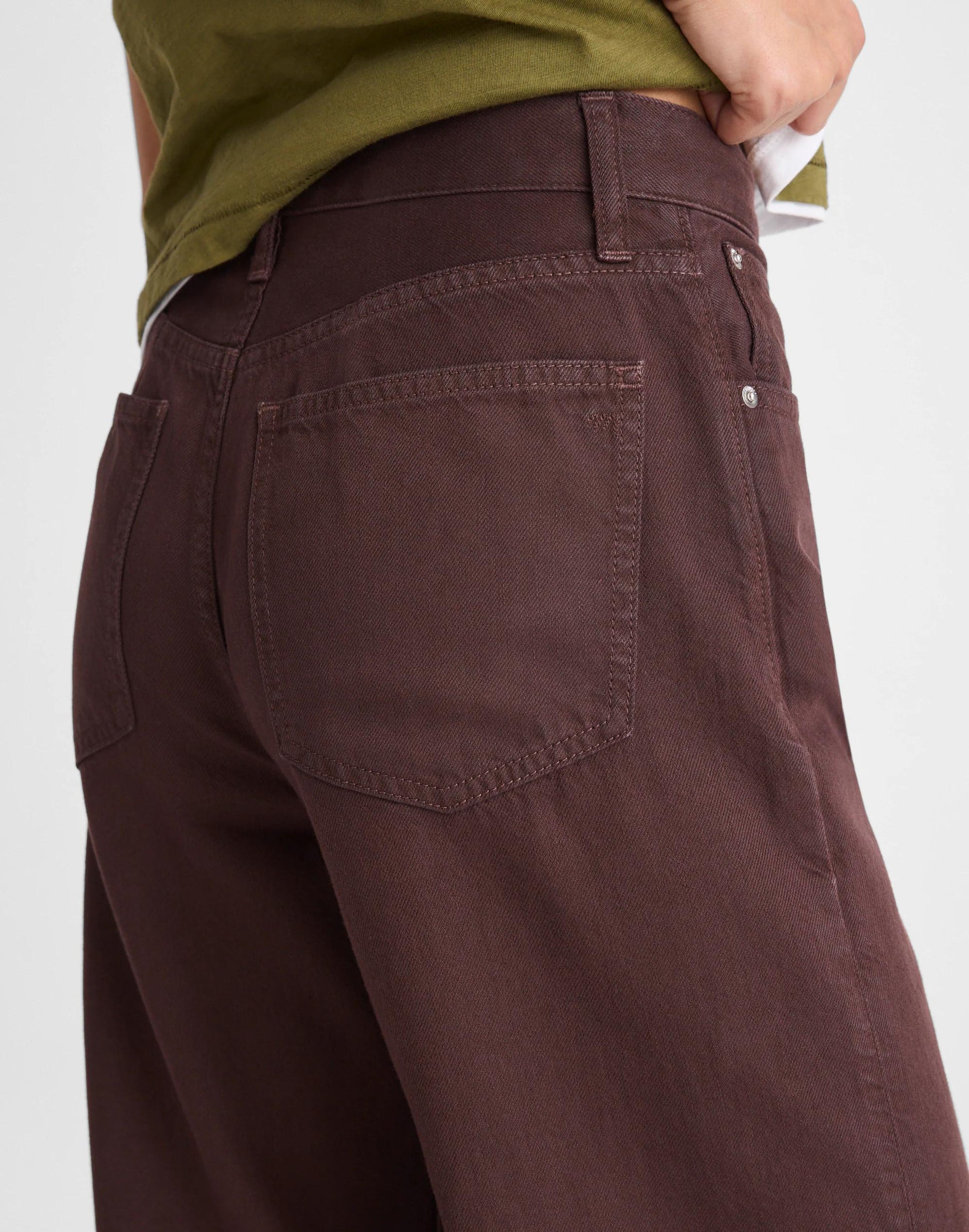 Madewell The Short Ultimate Wide-Leg Jean in Airy Denim Burnt Cocoa