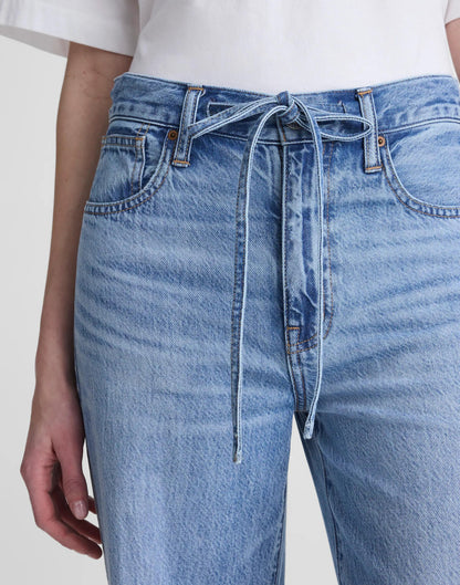 Madewell The Short Ultimate Wide-Leg Jean in Airy Denim Raebrook Wash