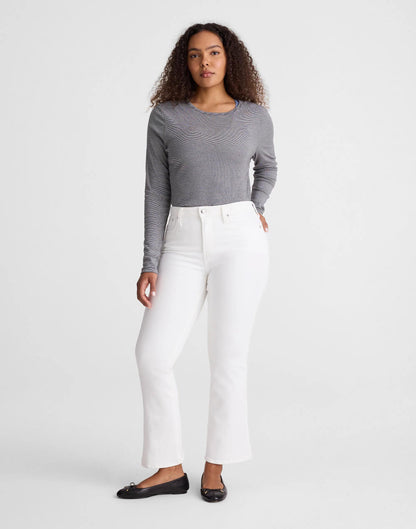 Madewell The Short Curvy Flare Crop Jean in Super Stretch Denim Tile White