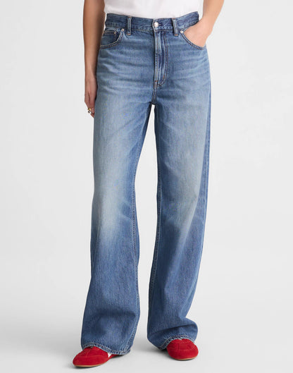 Madewell Petite Low-Slung Baggy Jeans in Airy Denim Pickett Wash