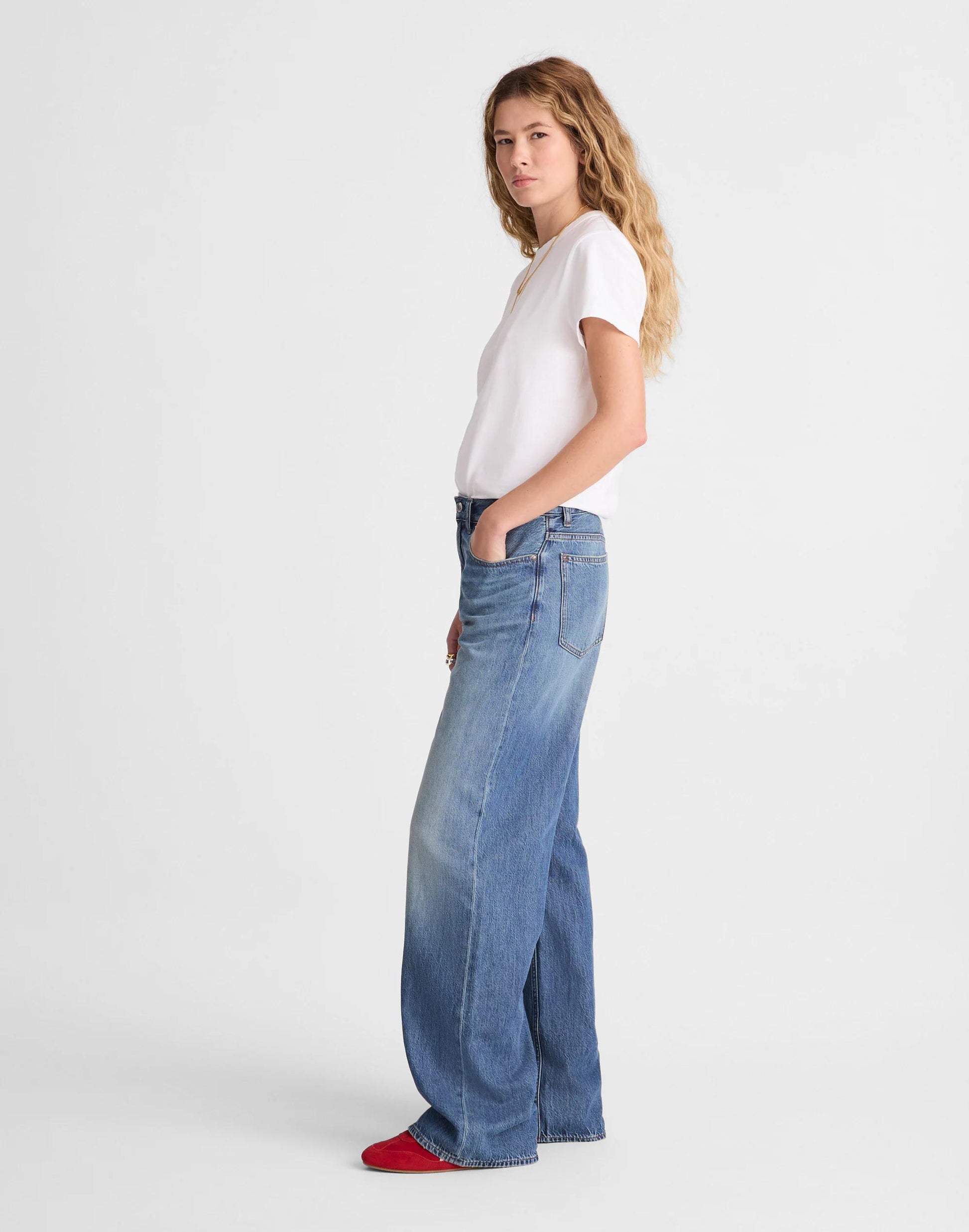 Madewell Petite Low-Slung Baggy Jeans in Airy Denim Pickett Wash