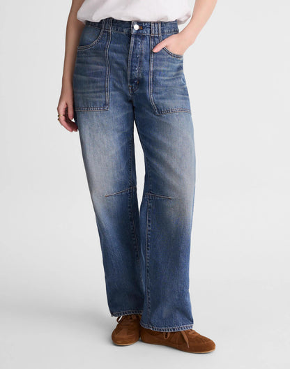 Madewell The Petite Darted Barrel-Leg Jean Irmo Wash