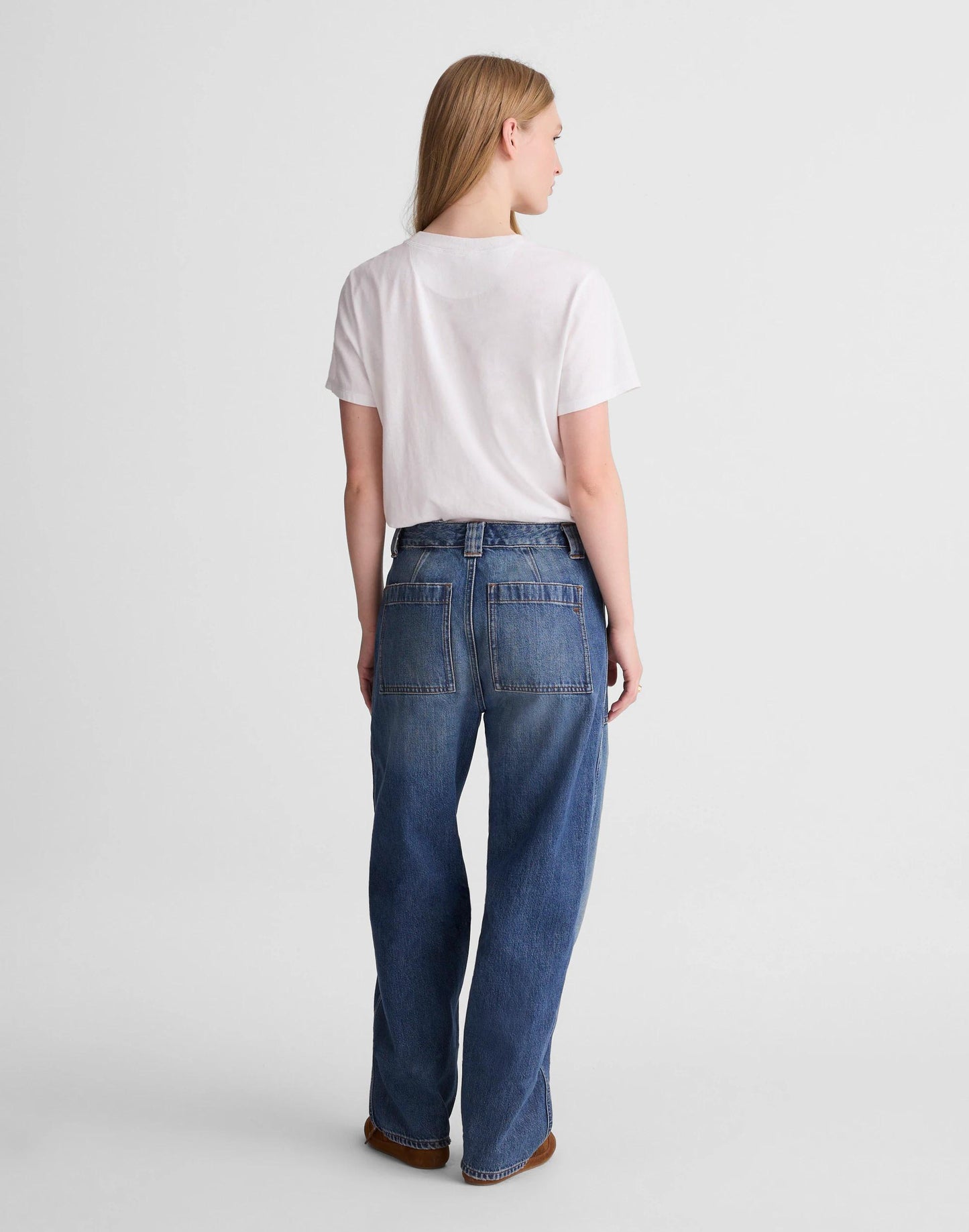 Madewell The Petite Darted Barrel-Leg Jean Irmo Wash