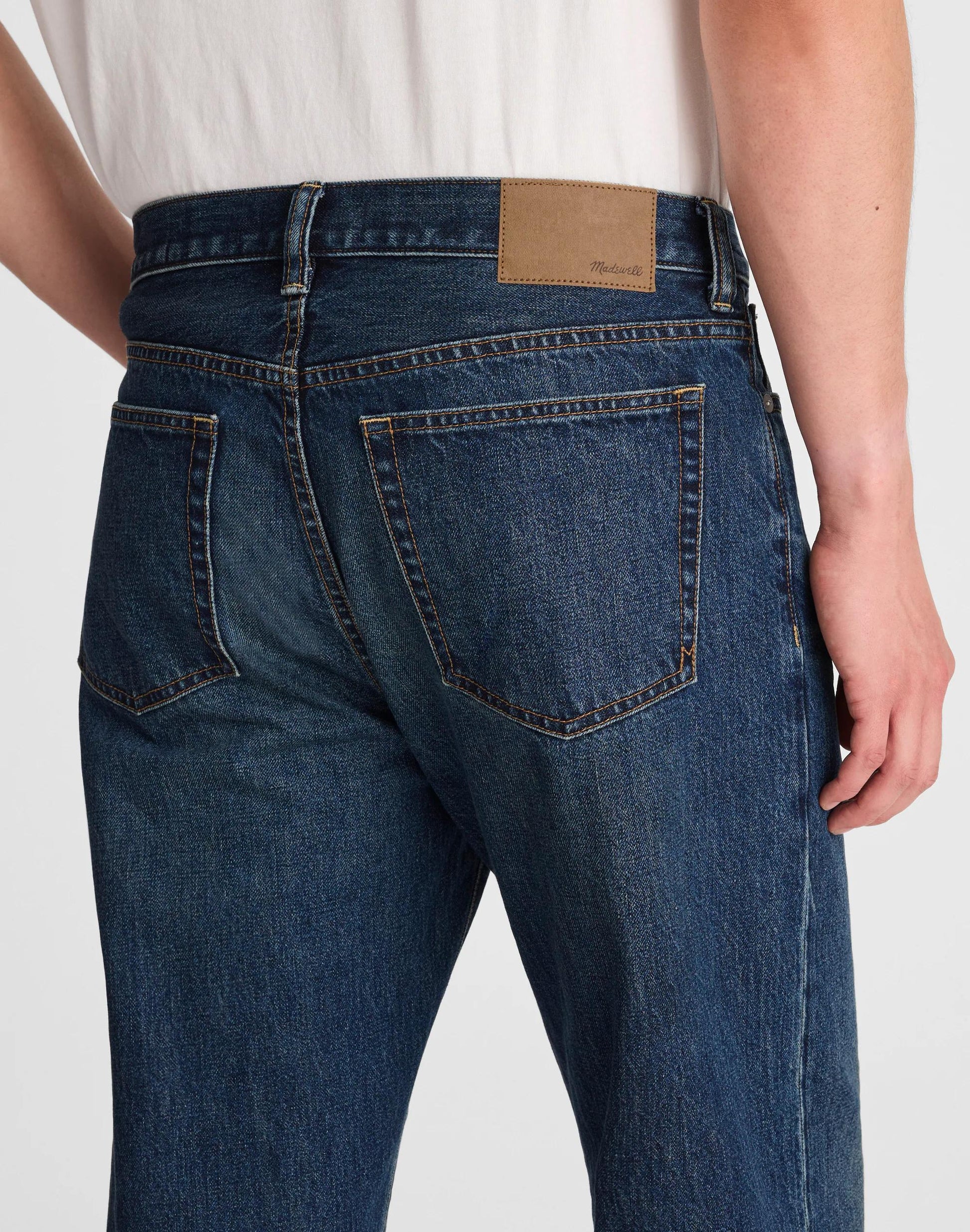 Madewell The 1991 Loose Straight Jean in Japanese Denim Fairside Wash