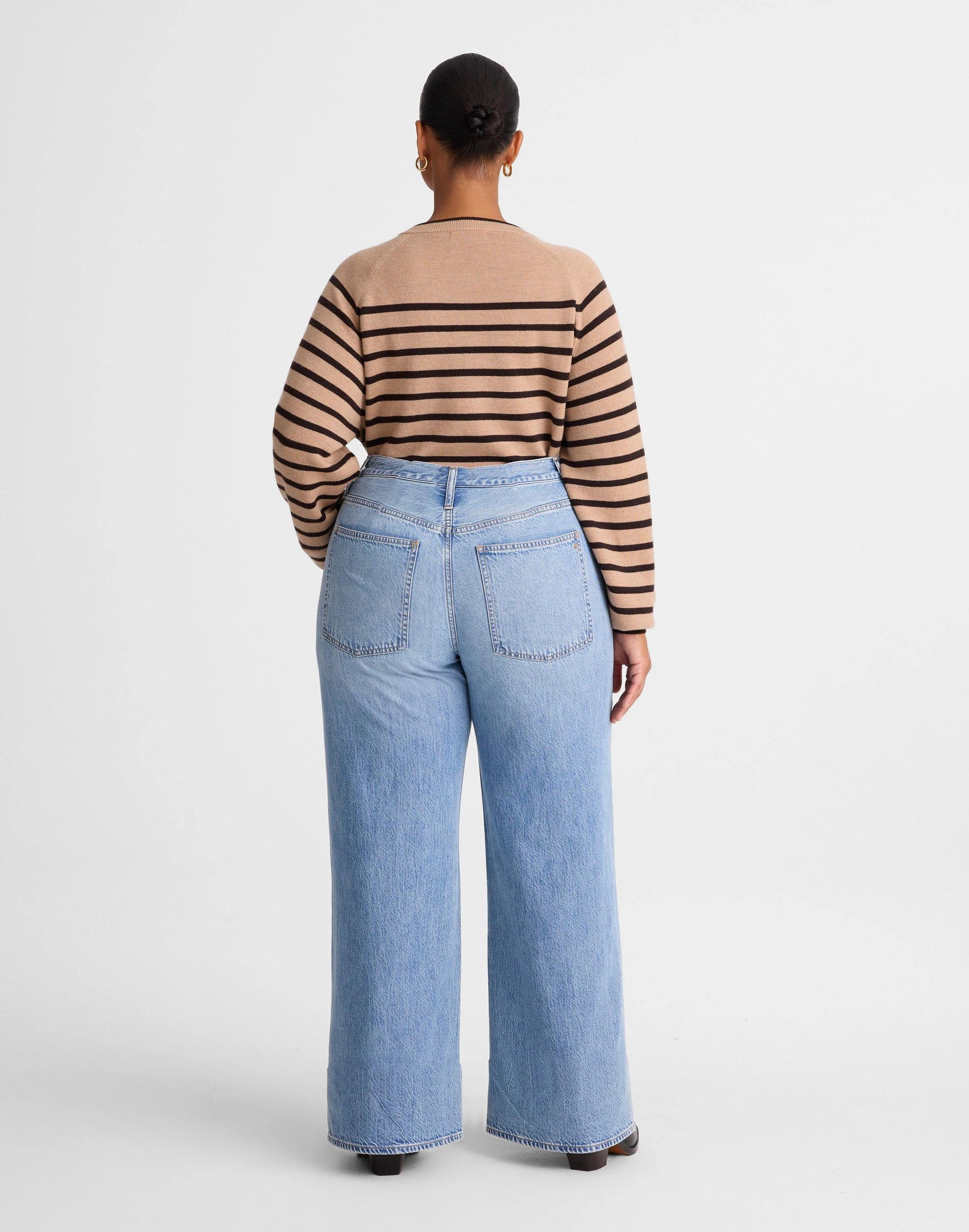 Madewell The Plus Ultimate Wide-Leg Jean in Airy Denim Raebrook Wash