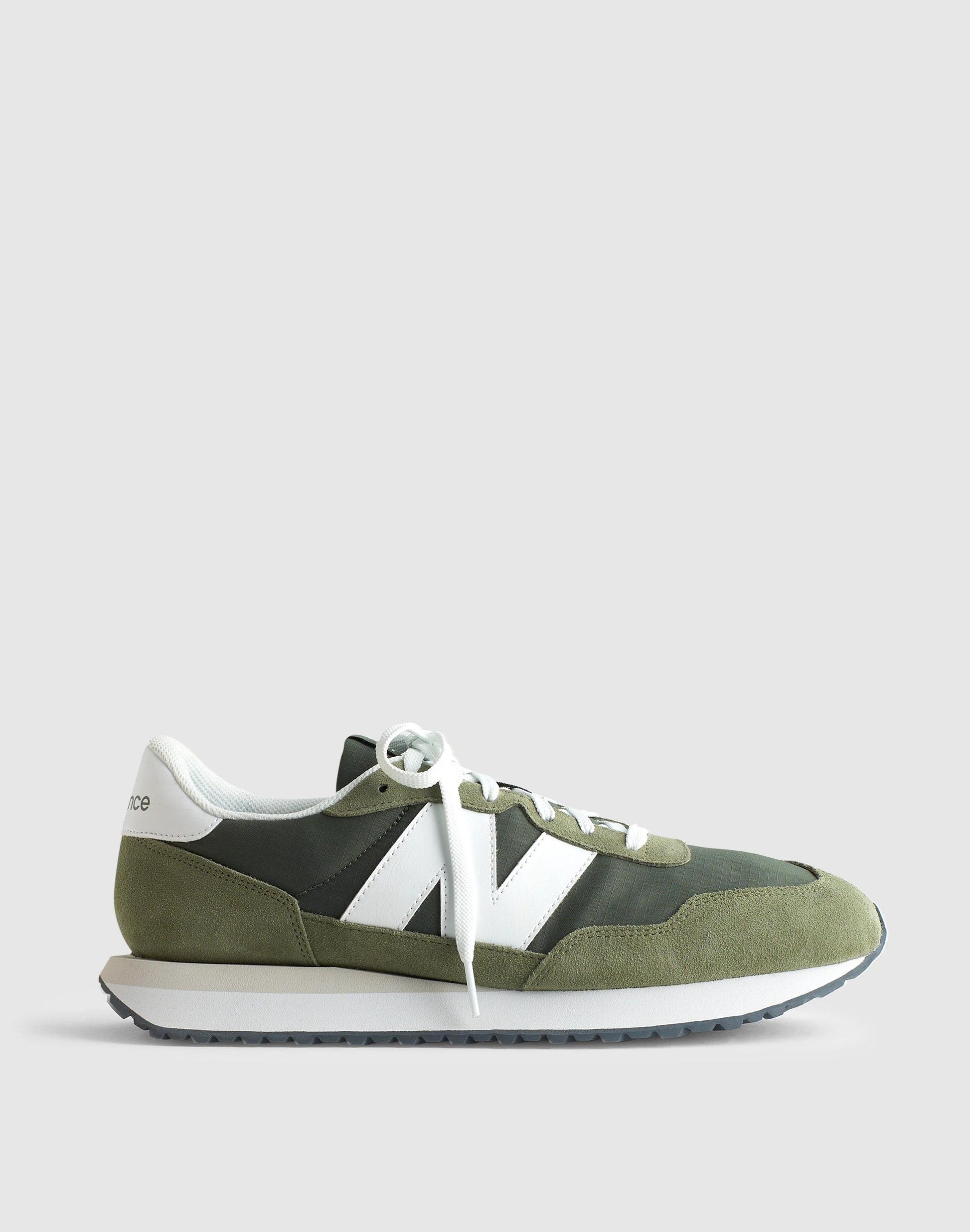 Madewell New Balance® 237 Sneakers Dark Olivine