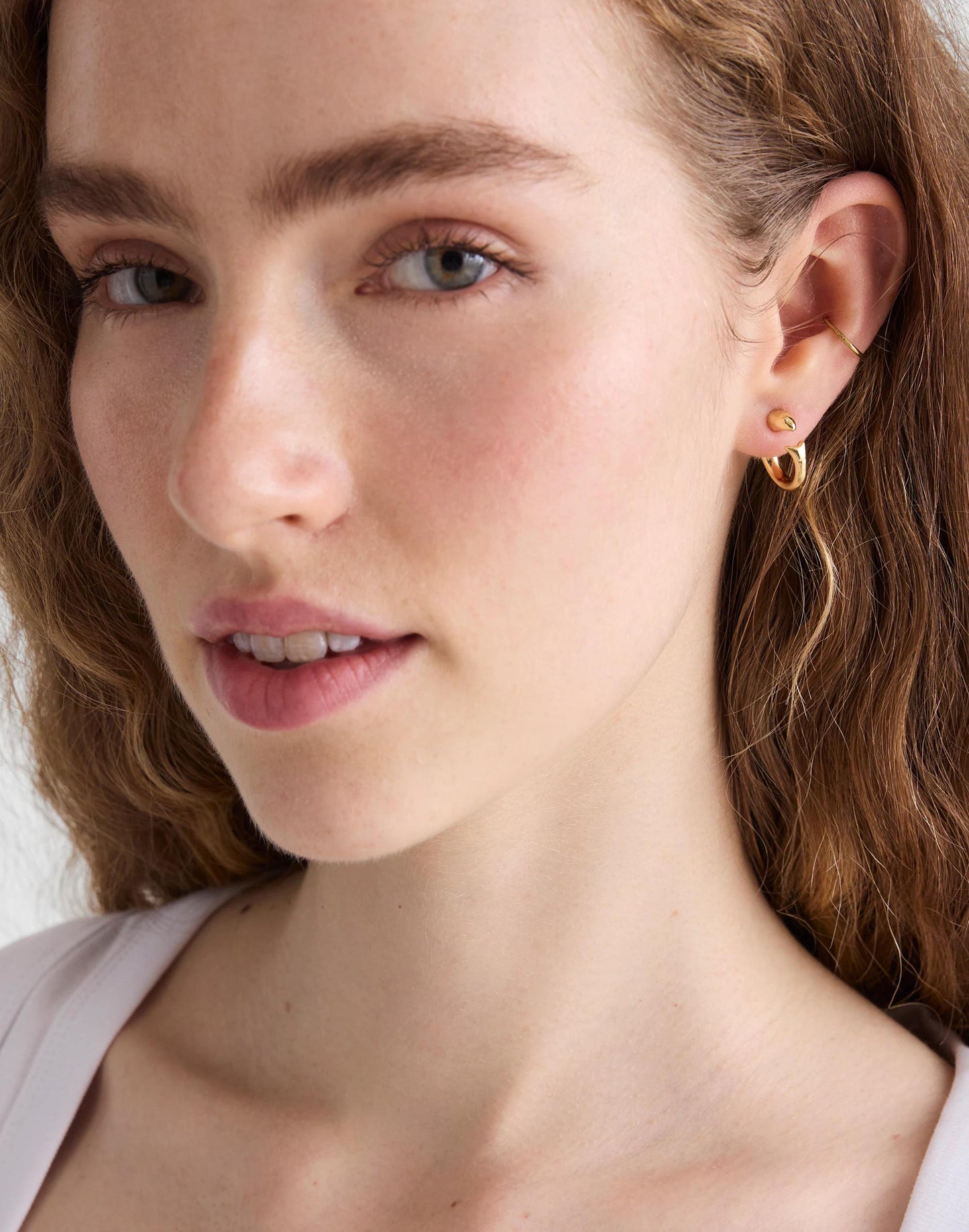 Madewell Fish Split Hoop Earrings Antique Gold